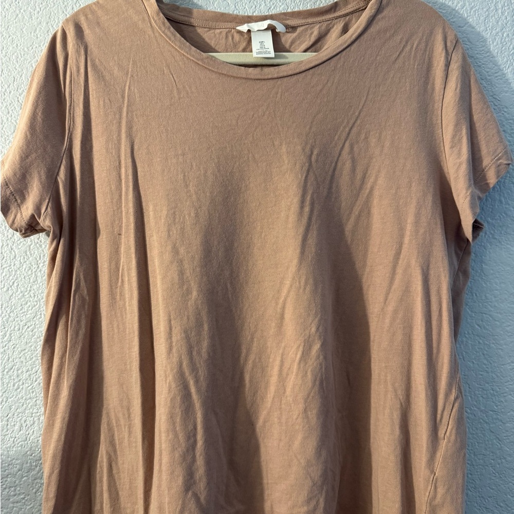 H&M Tan Casual T-Shirt basic tee tan, brown, perfect for layering